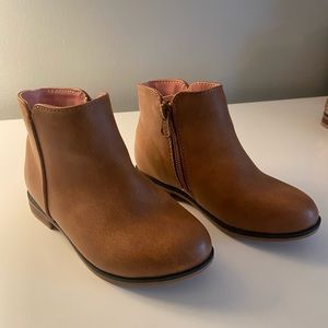 Cat & Jack toddler boots size 9